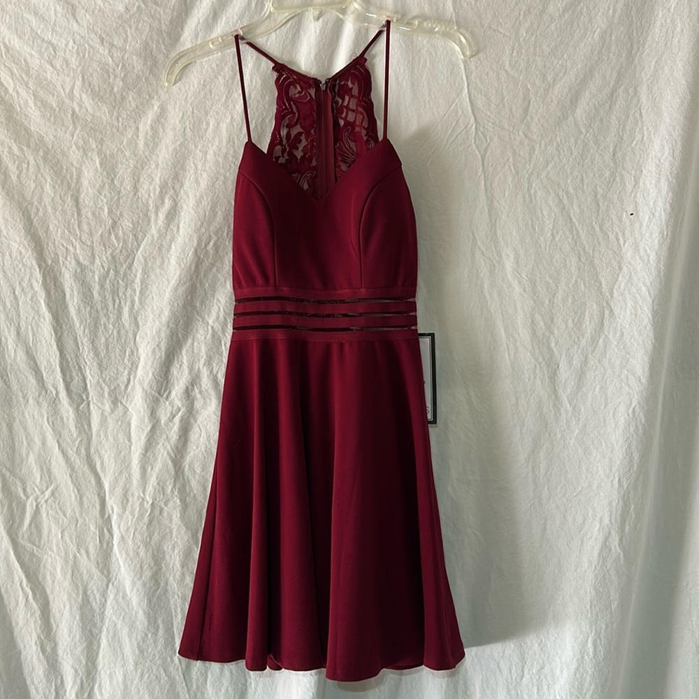 Juniors City Studio Elegant Burgundy Sleeveless Dress size 3